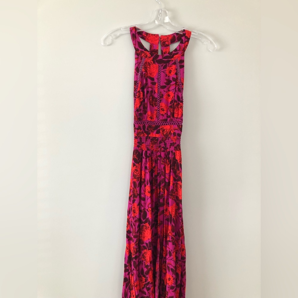 Vacation Dress - Picture 8 of 9
